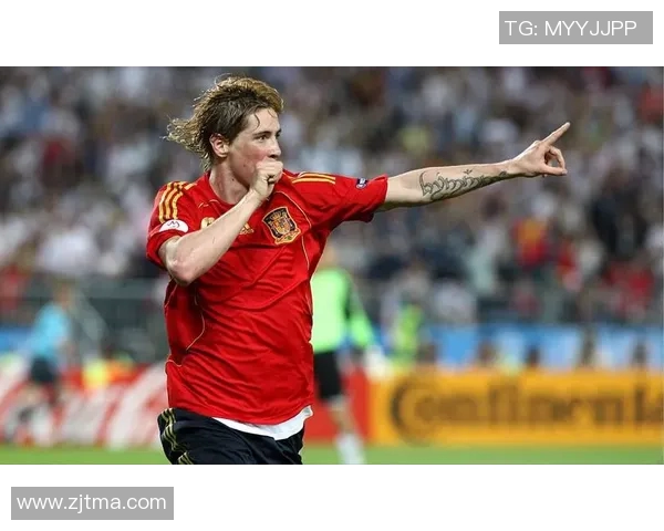 回顾97年足球明星比赛精彩瞬间重温经典对决与传奇球员的辉煌时刻