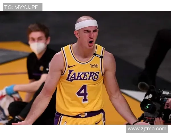 亚历克斯卡鲁索的篮球传奇之路与未来发展展望 亚历克斯卡鲁索的篮球传奇之路与未来发展展望